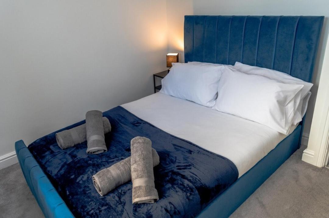 Charming York House- Walking Distance To Town Centre Villa Luaran gambar