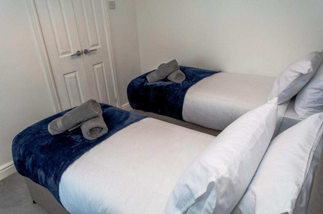 Charming York House- Walking Distance To Town Centre Villa Luaran gambar